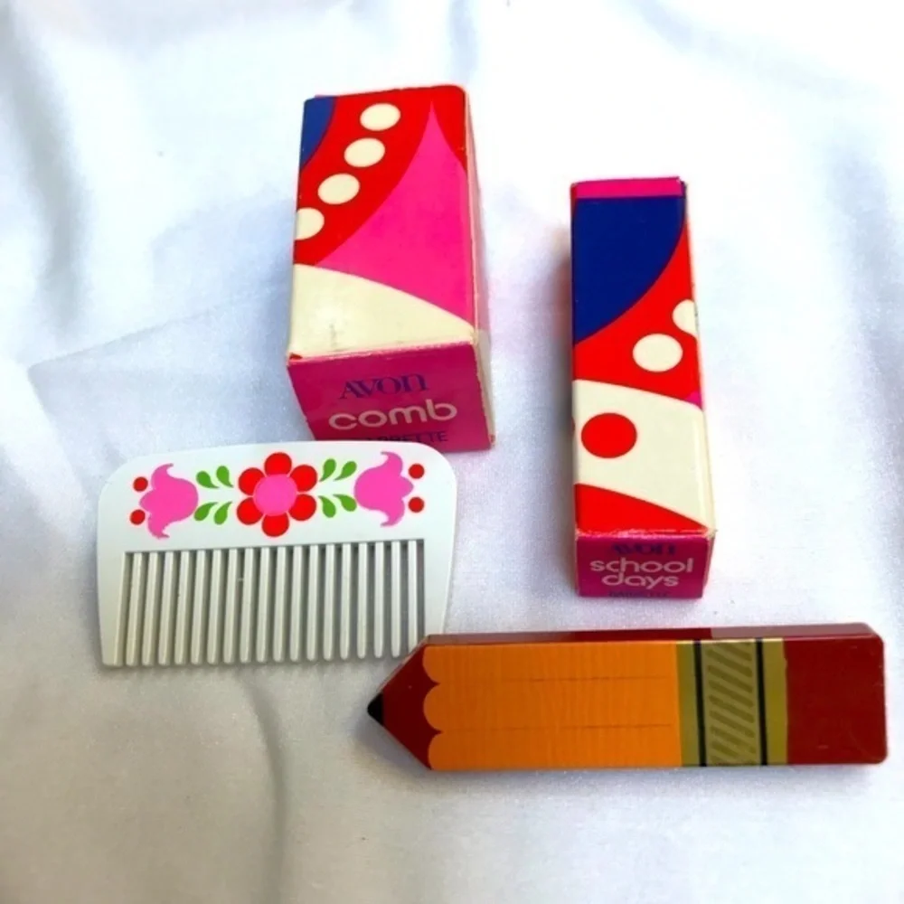 Vintage (1973) Avon Barrette Set of 2 NIB